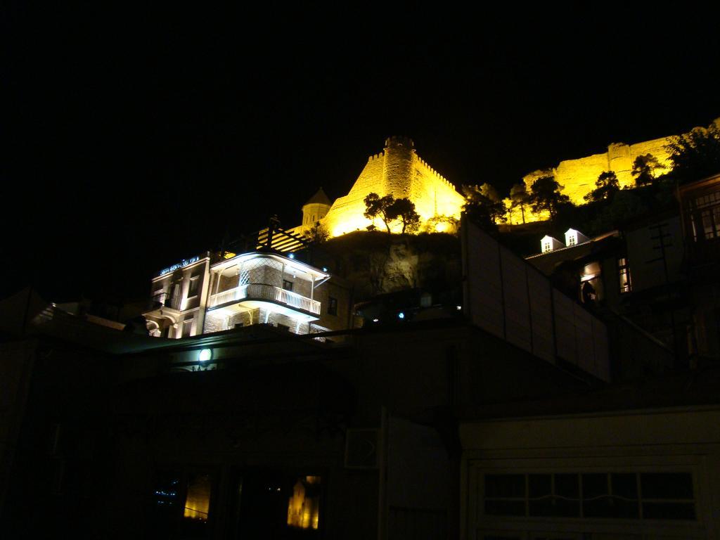 Rati Apartments Tbilisi Exterior photo